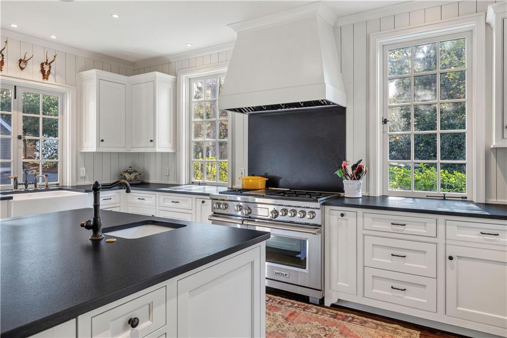 2889 Bakers Farm Road