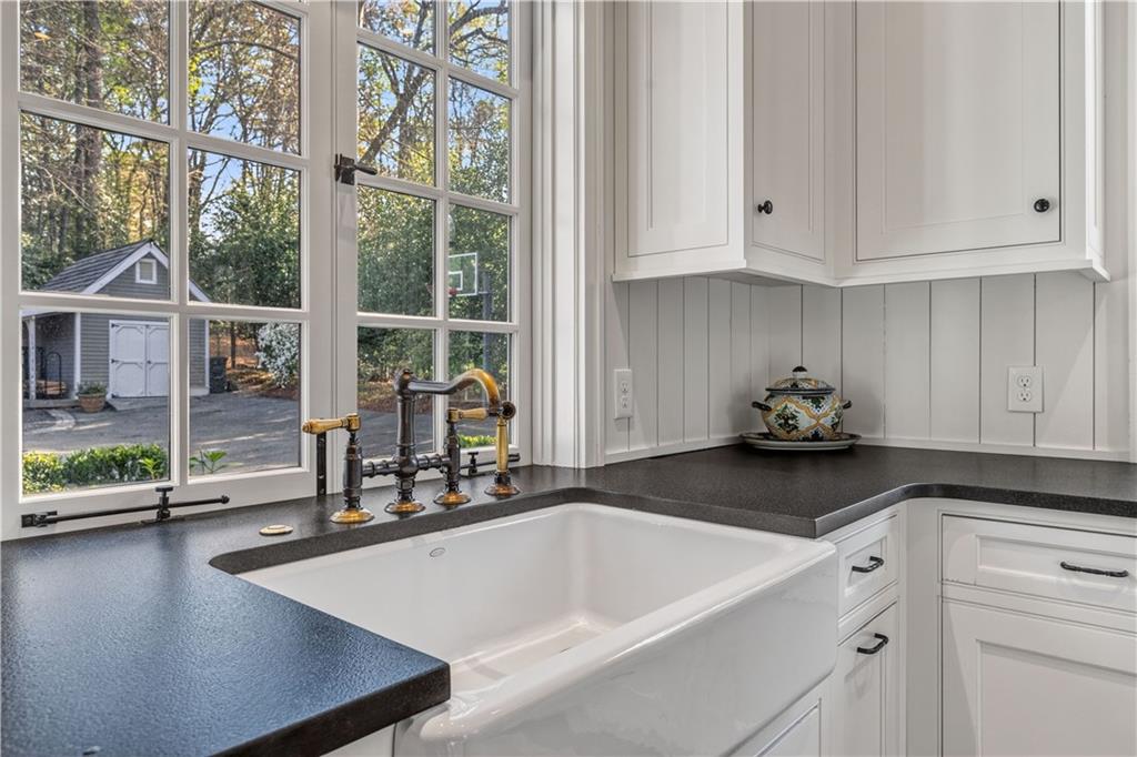 2889 Bakers Farm Road