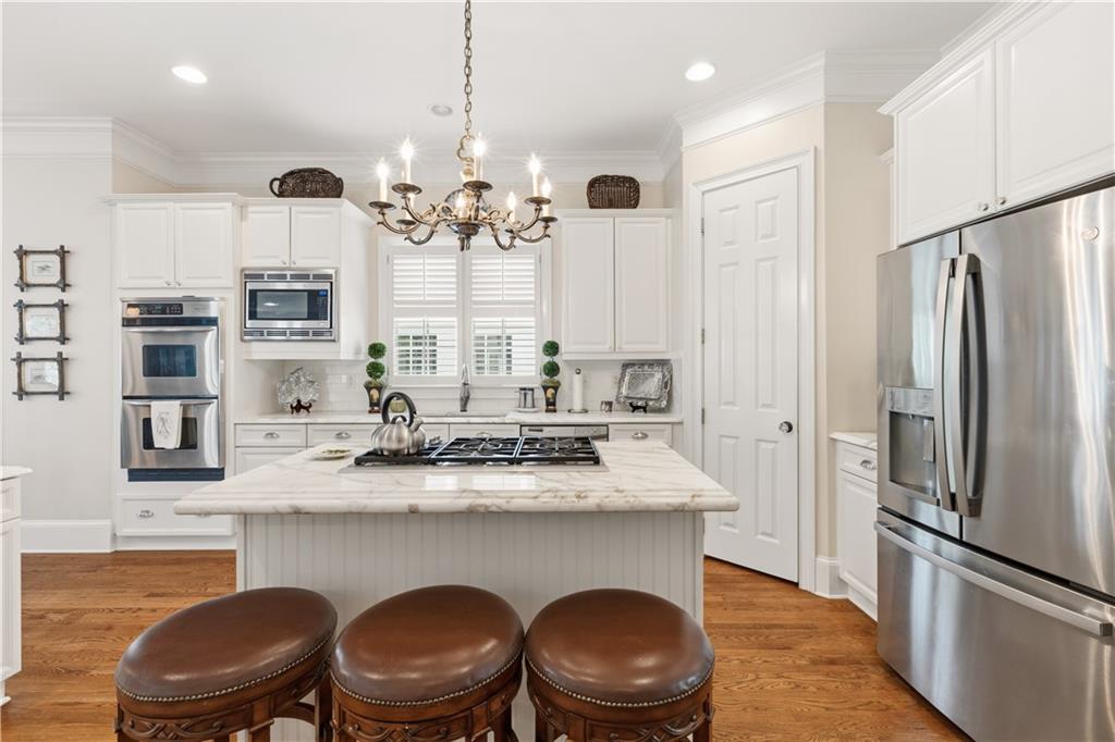 2128 Lucerne Lane