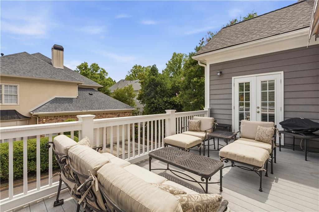 2128 Lucerne Lane
