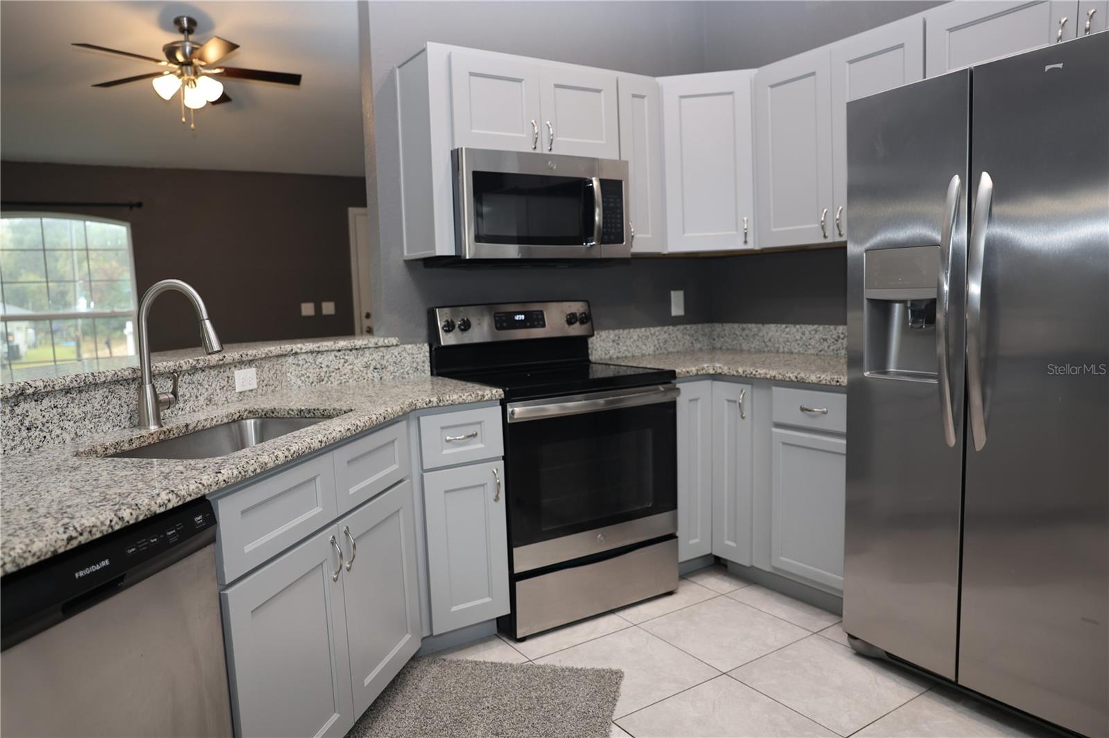 27 WALNUT PL