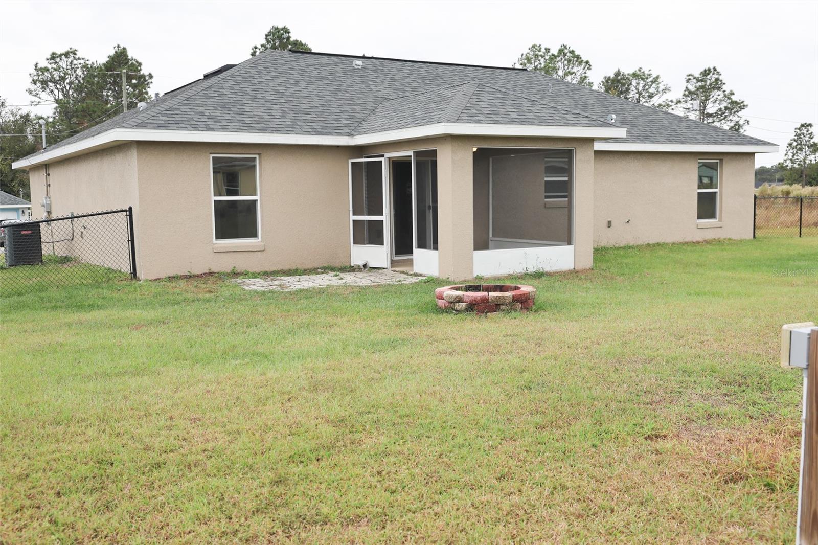 27 WALNUT PL