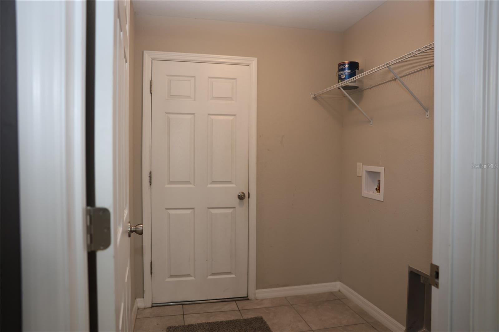 27 WALNUT PL
