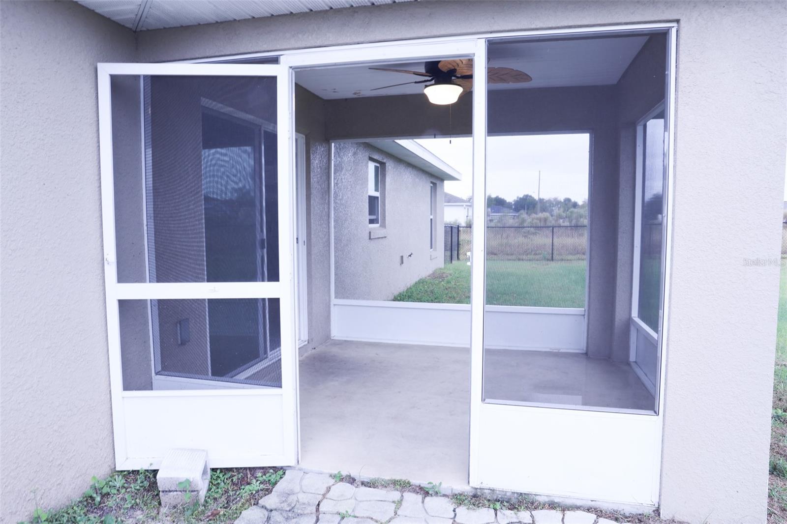 27 WALNUT PL