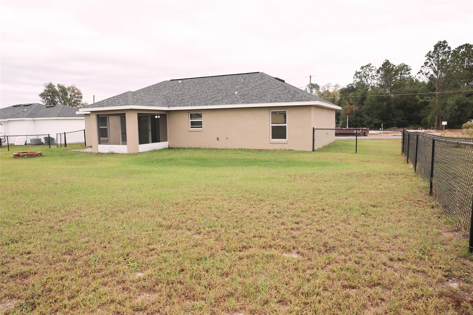 27 WALNUT PL