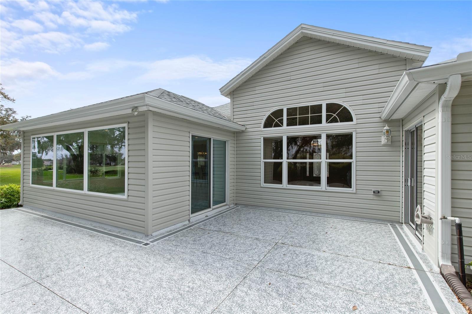 3247 PALATINE CT