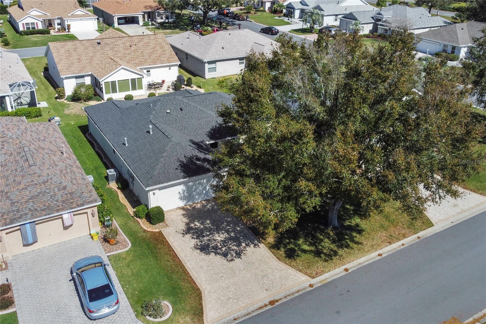 936 WALKER LOOP