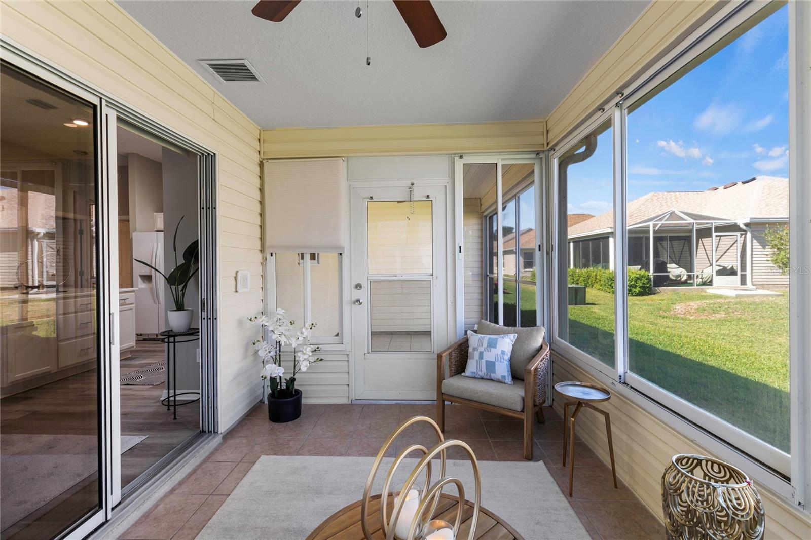 936 WALKER LOOP