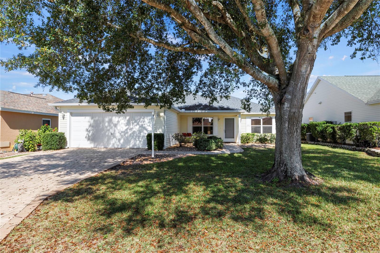 936 WALKER LOOP