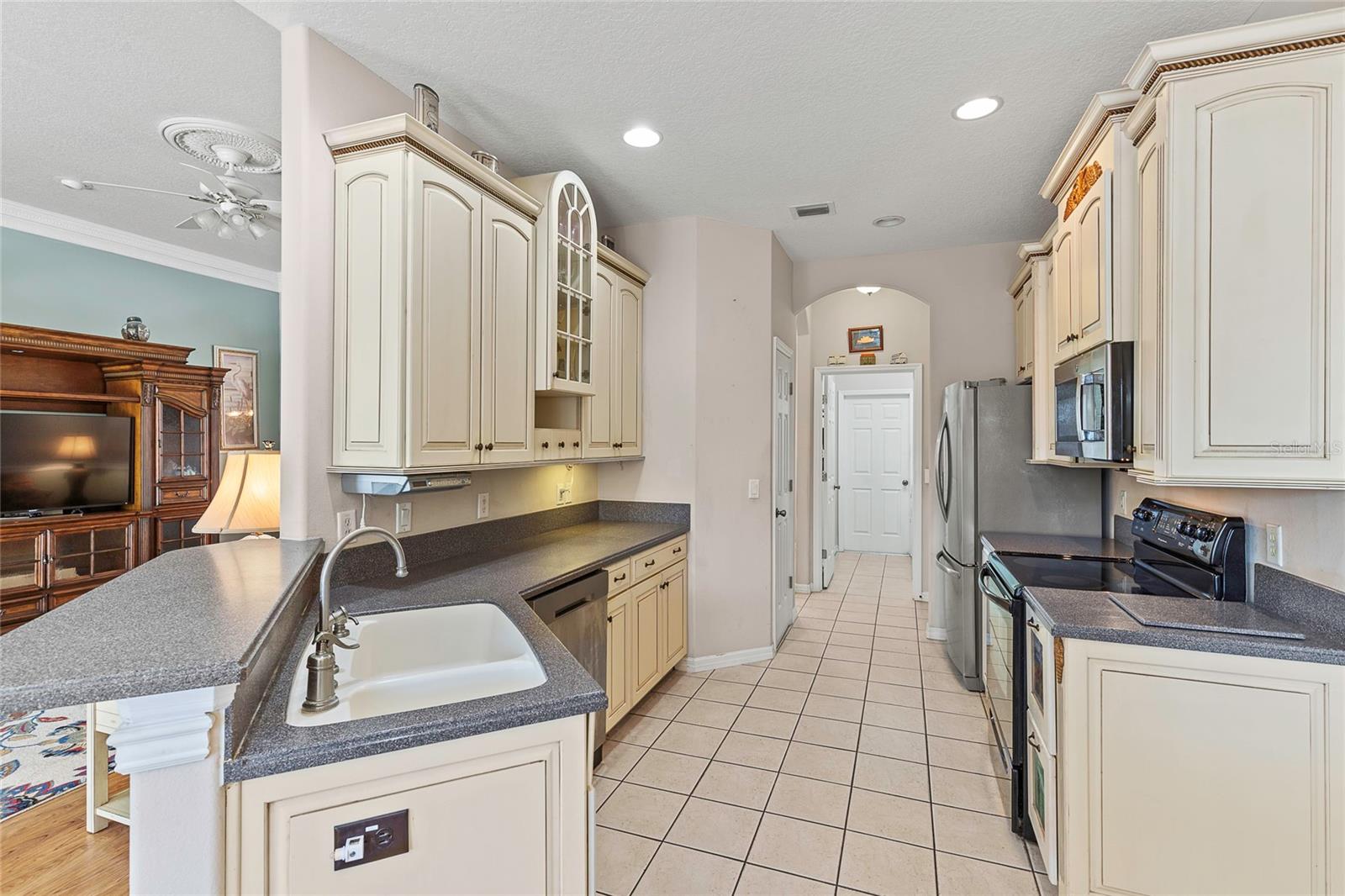 13926 WELLINGTON LANE