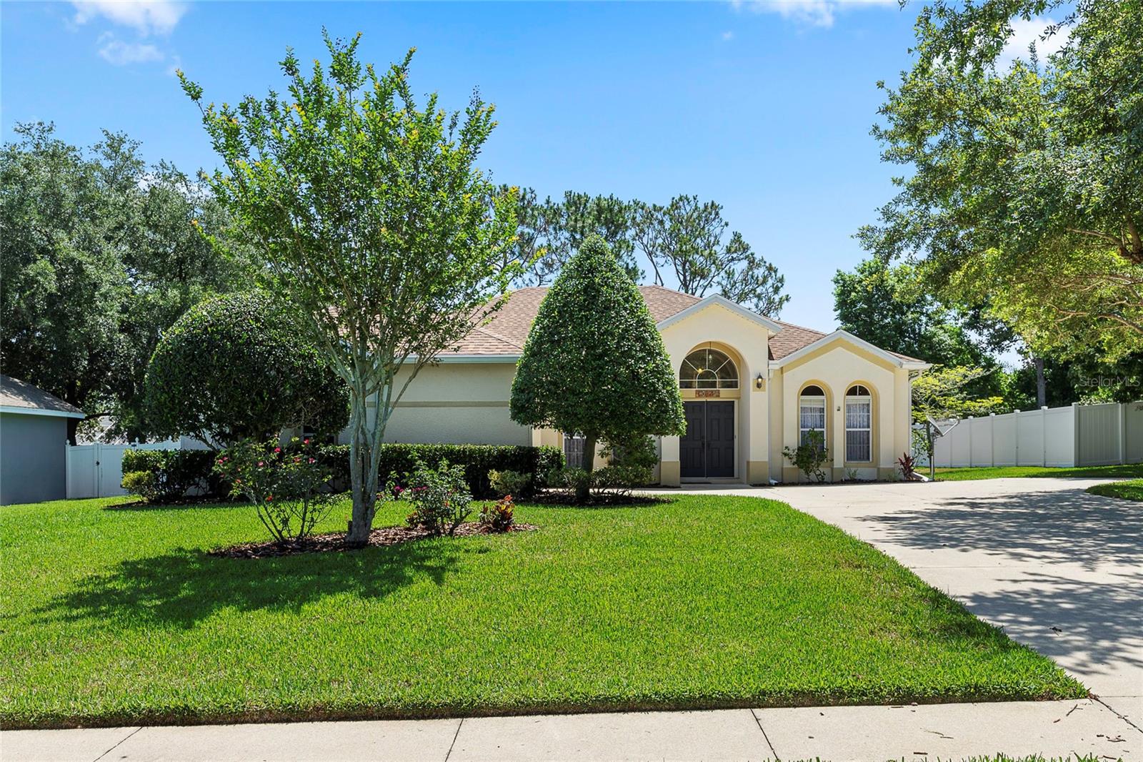 13926 WELLINGTON LANE