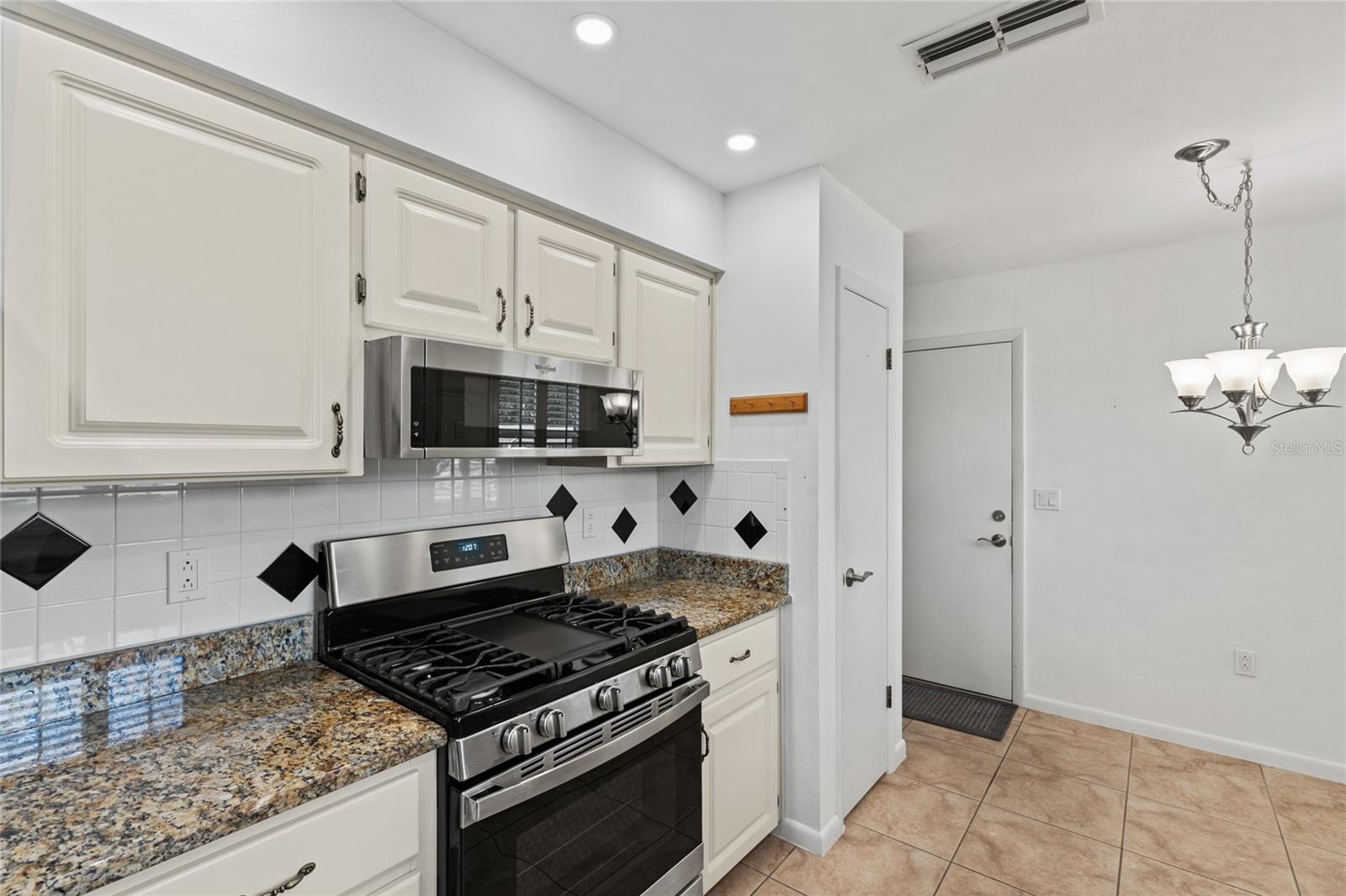54 ABERDEEN CIR