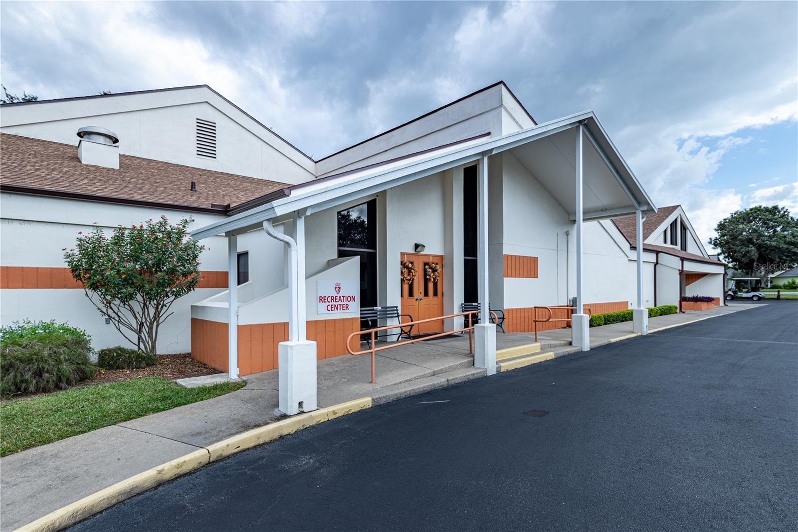 54 ABERDEEN CIR