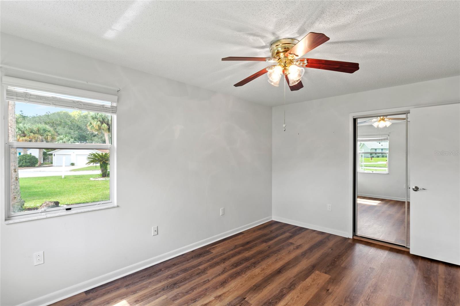 54 ABERDEEN CIR