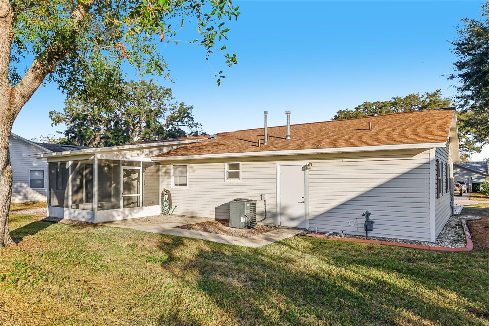1438 NEW ABBEY AVE