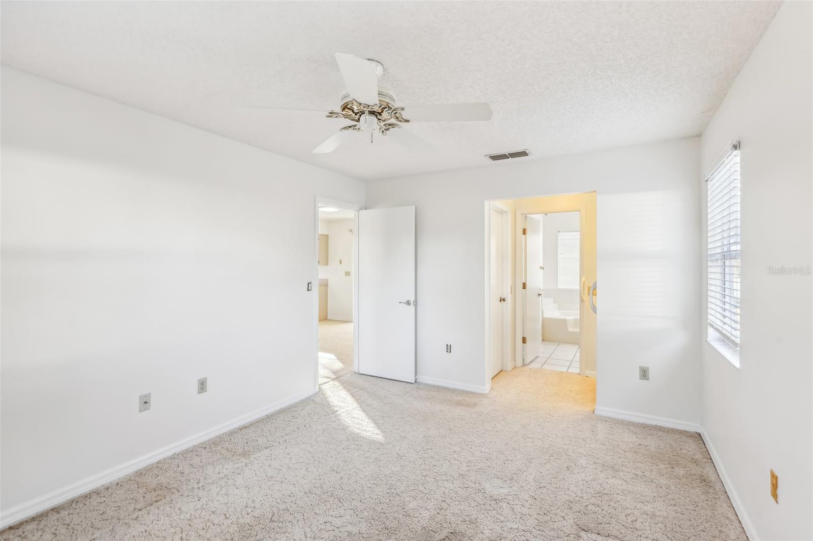 1438 NEW ABBEY AVE