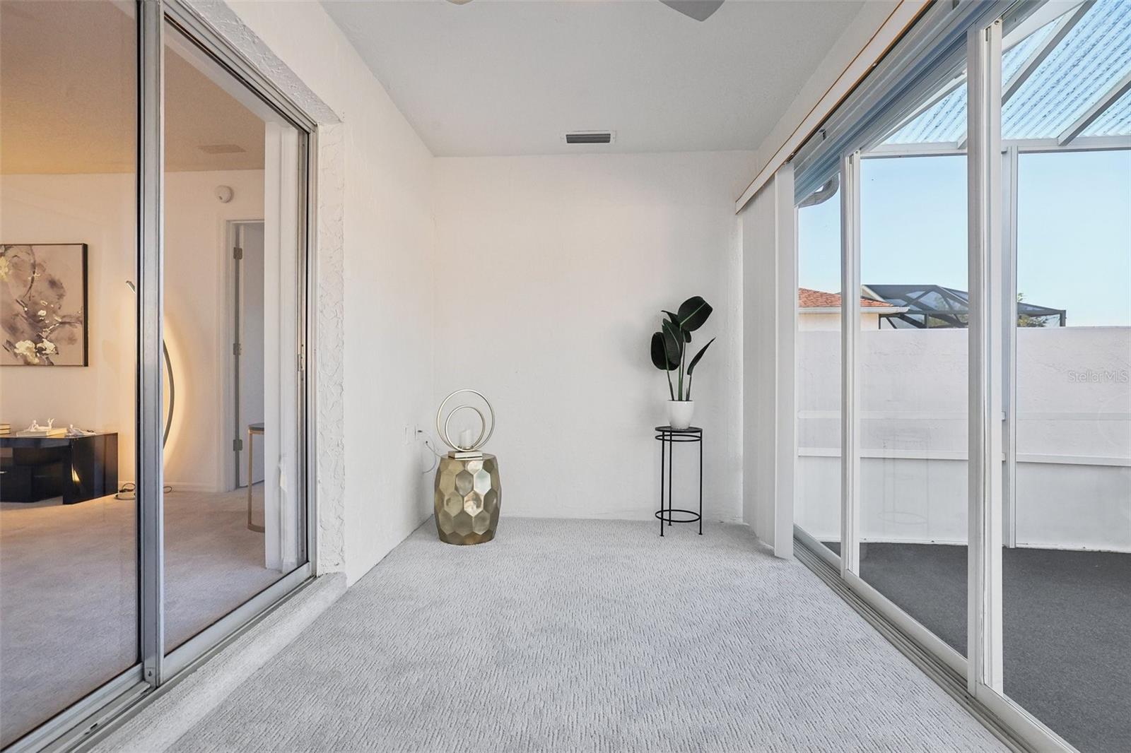 731 HERNANDEZ DR