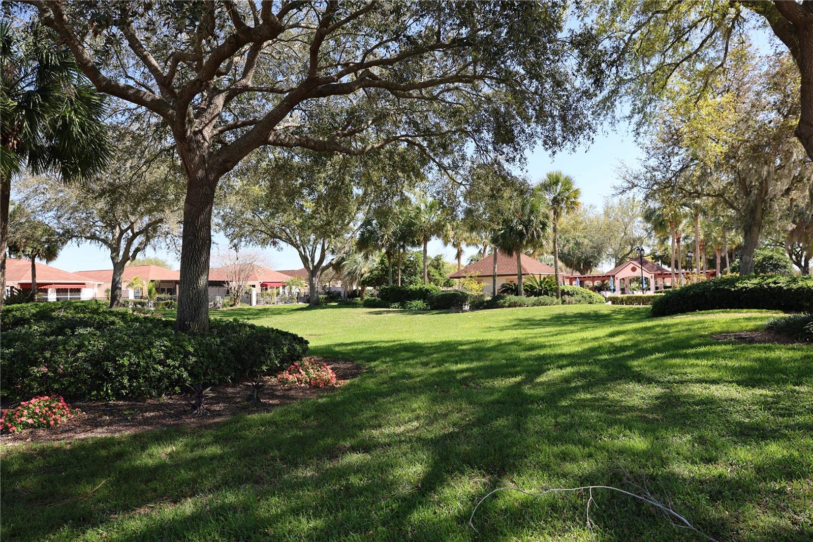 731 HERNANDEZ DR