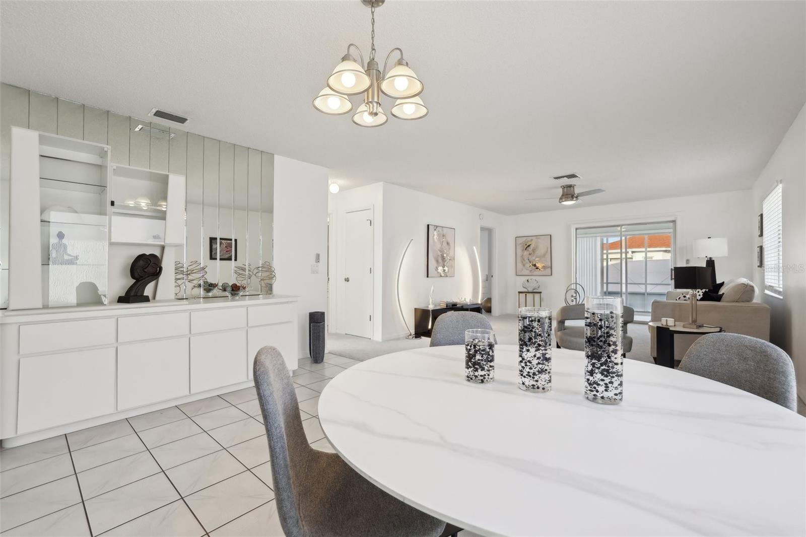 731 HERNANDEZ DR