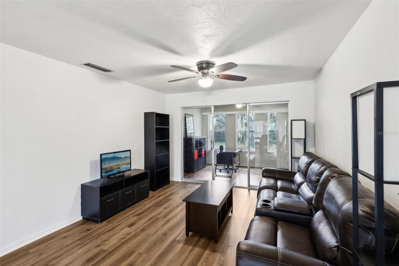 22204 SANDALWOOD DR #22204
