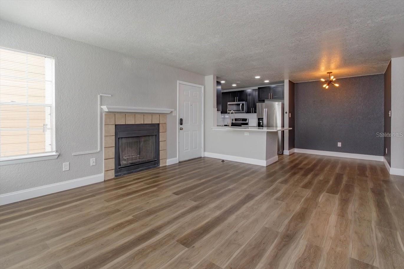 4400 THORNBRIAR LN #101A