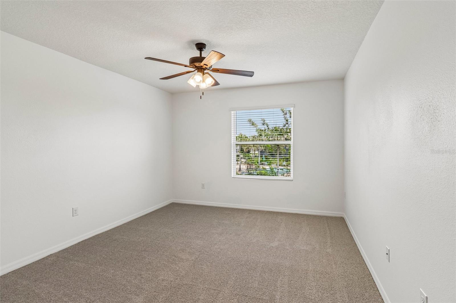 5323 LOBLOLLY LN
