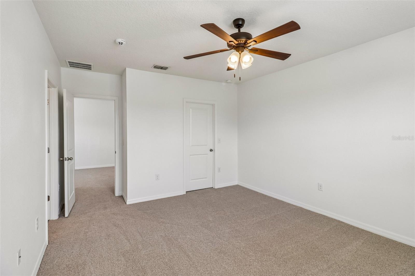 5323 LOBLOLLY LN