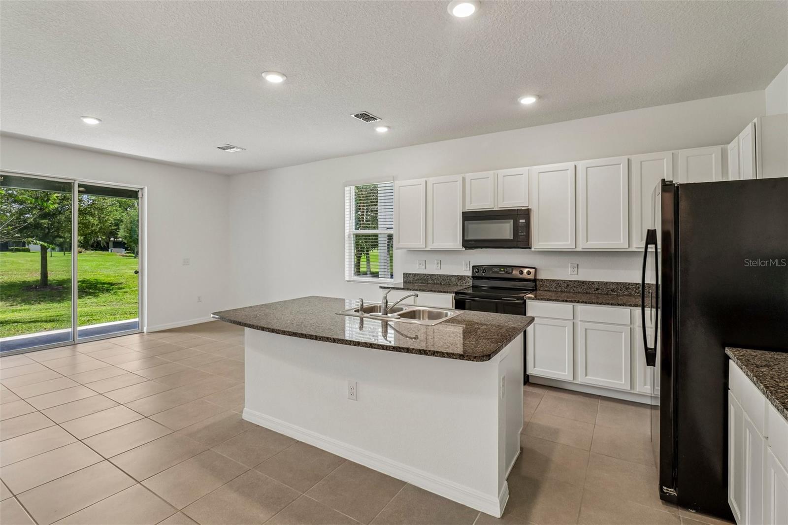 5323 LOBLOLLY LN