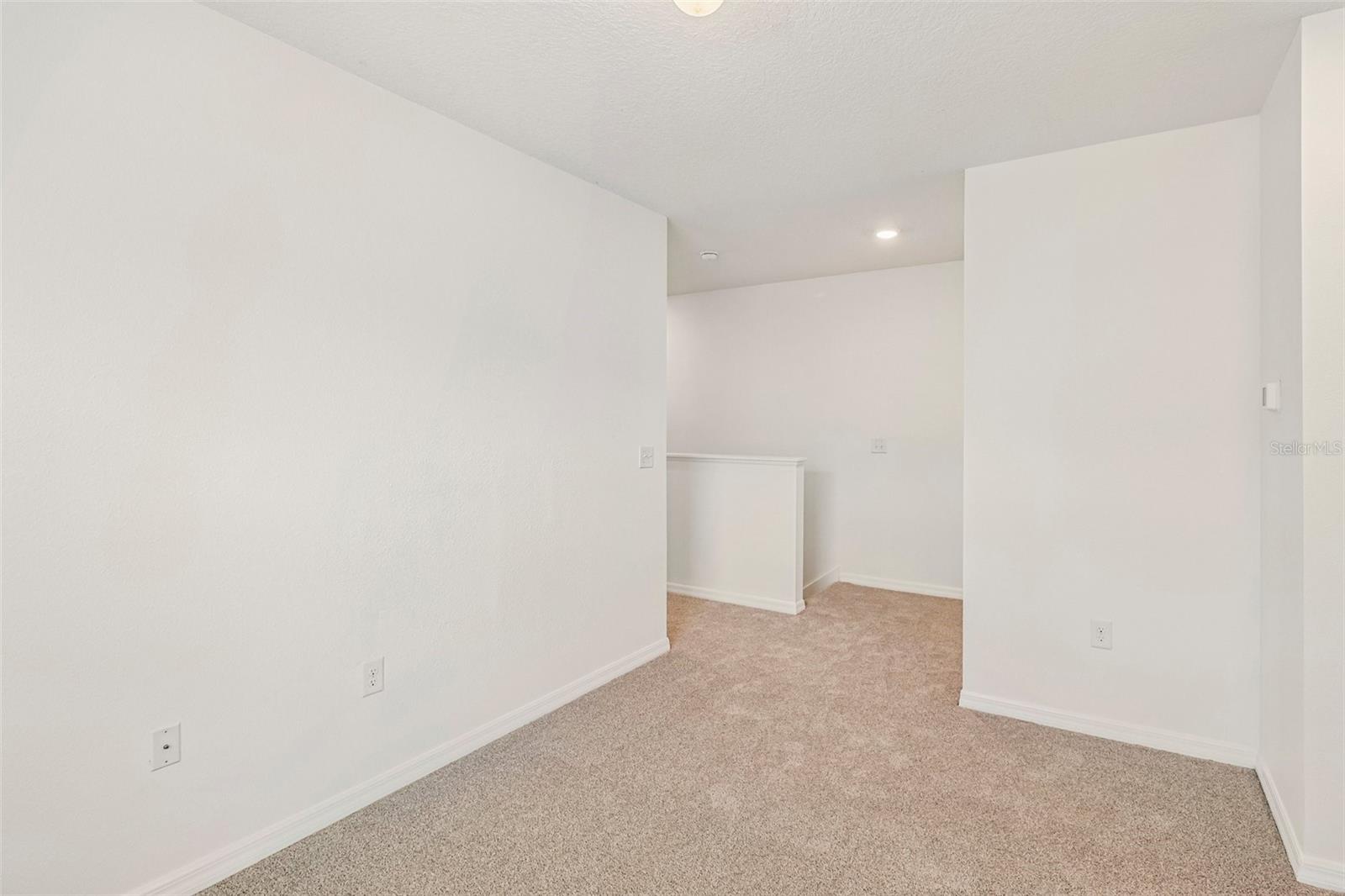 5323 LOBLOLLY LN