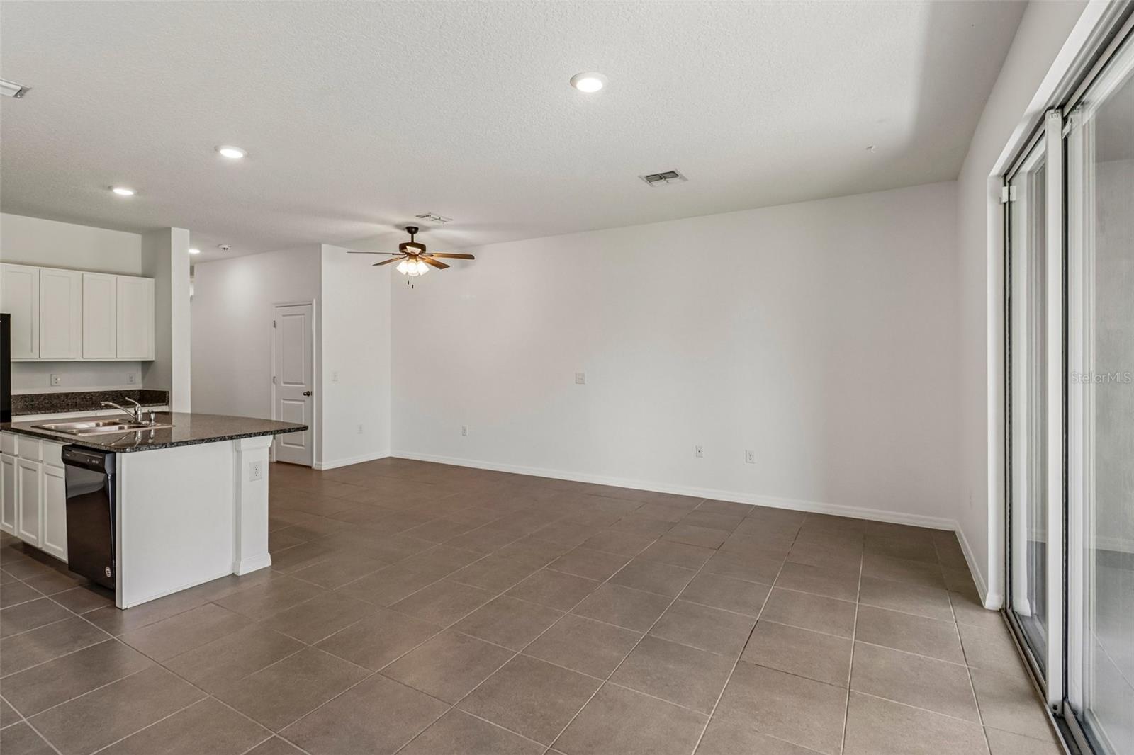 5323 LOBLOLLY LN