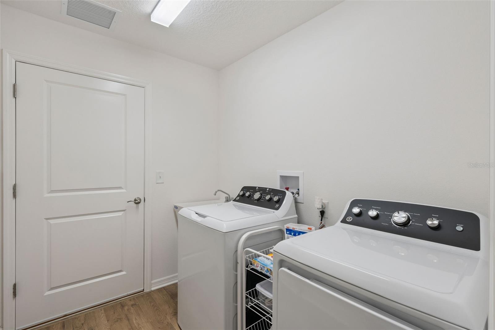 7608 DANIEL HEARNS WAY