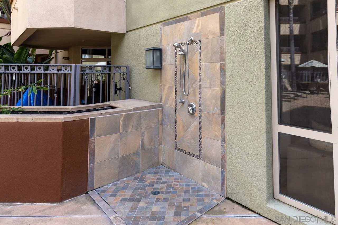 1501 Front St Unit: 640
