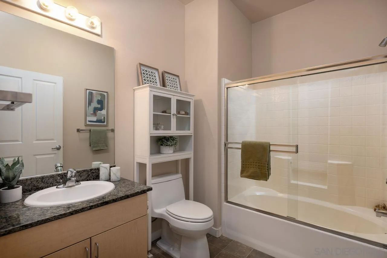 1501 Front St Unit: 640