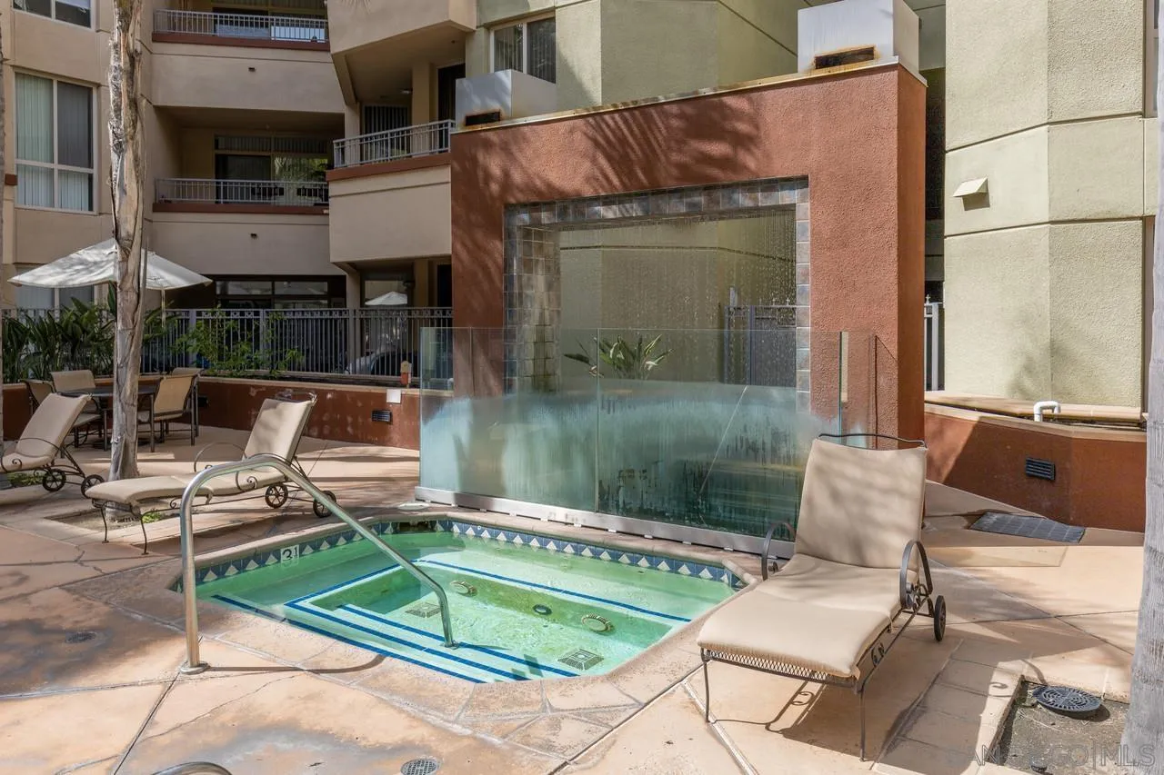 1501 Front St Unit: 640