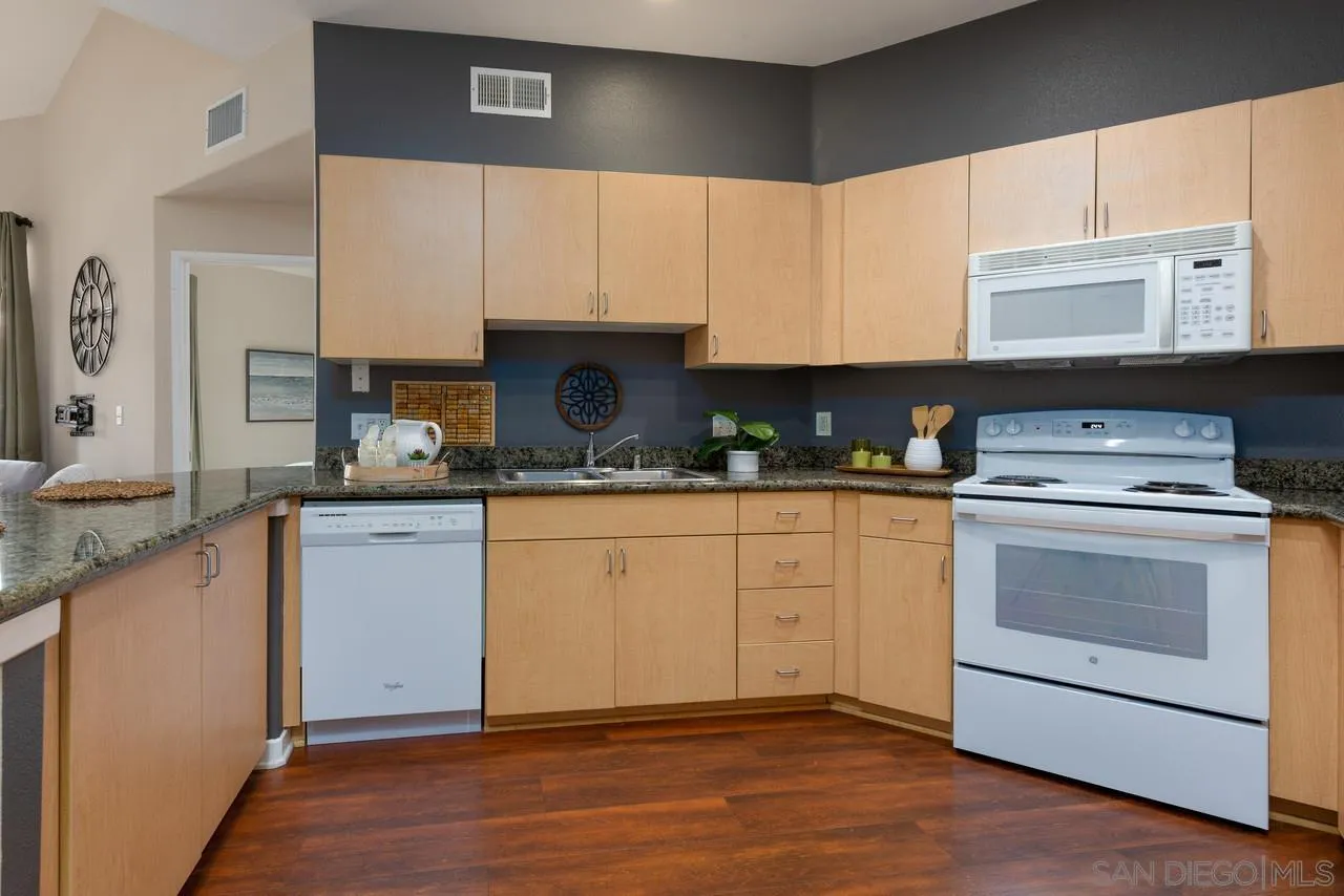 1501 Front St Unit: 640
