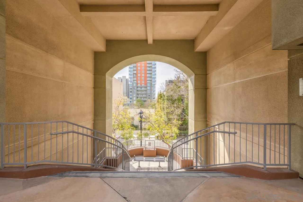 1501 Front St Unit: 640