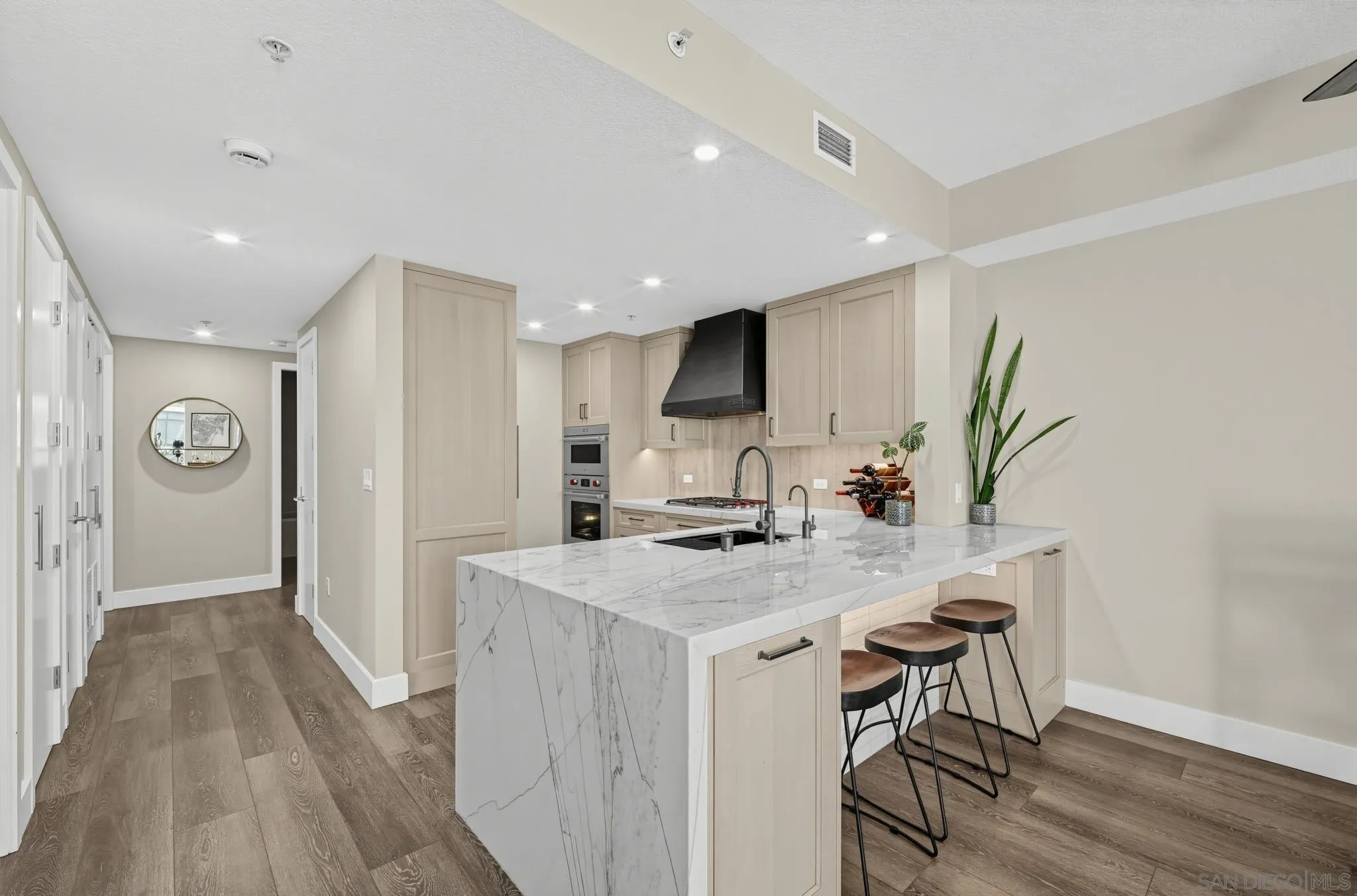 1199 Pacific Highway Unit 2802