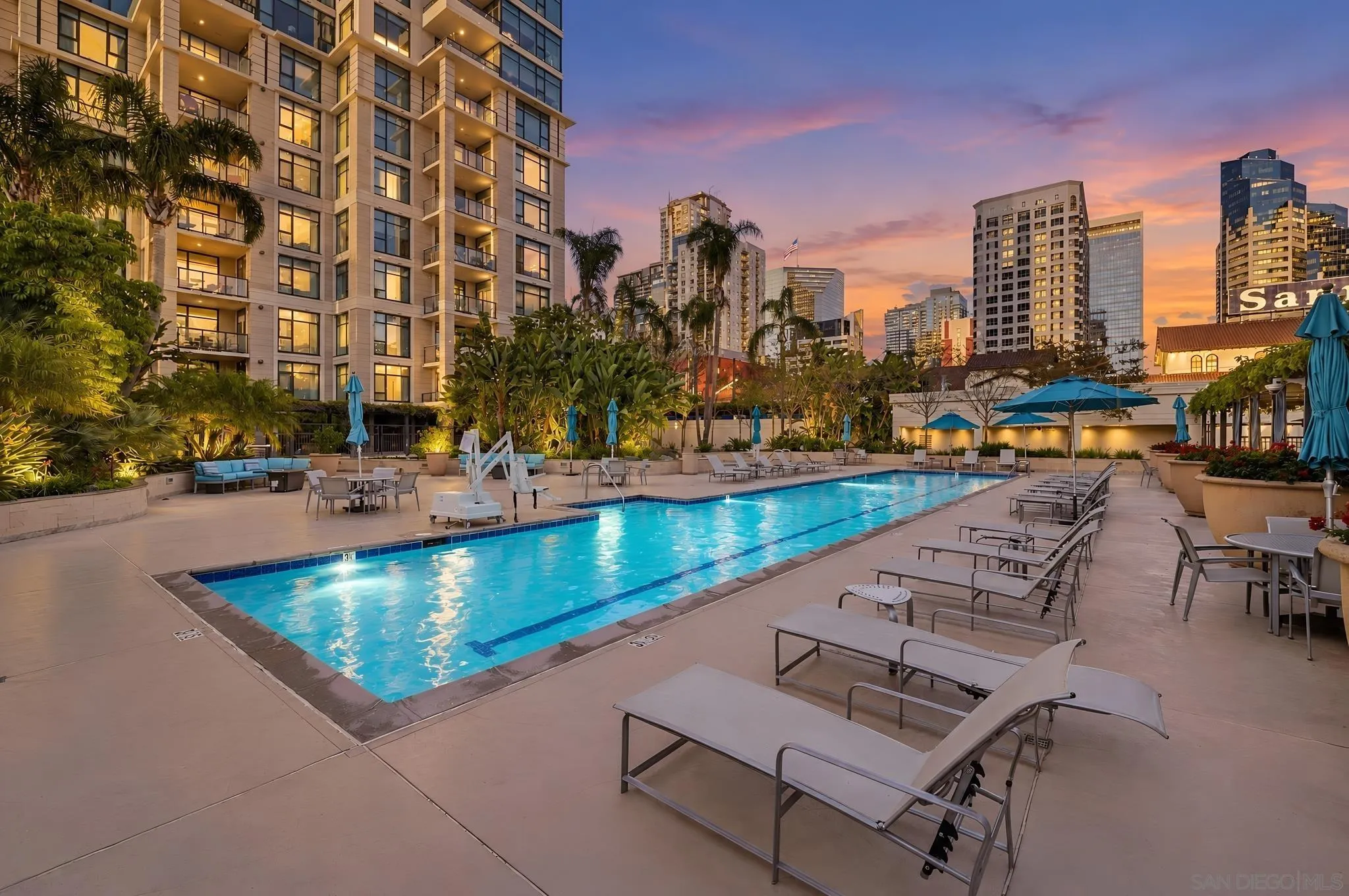 1199 Pacific Highway Unit 2802