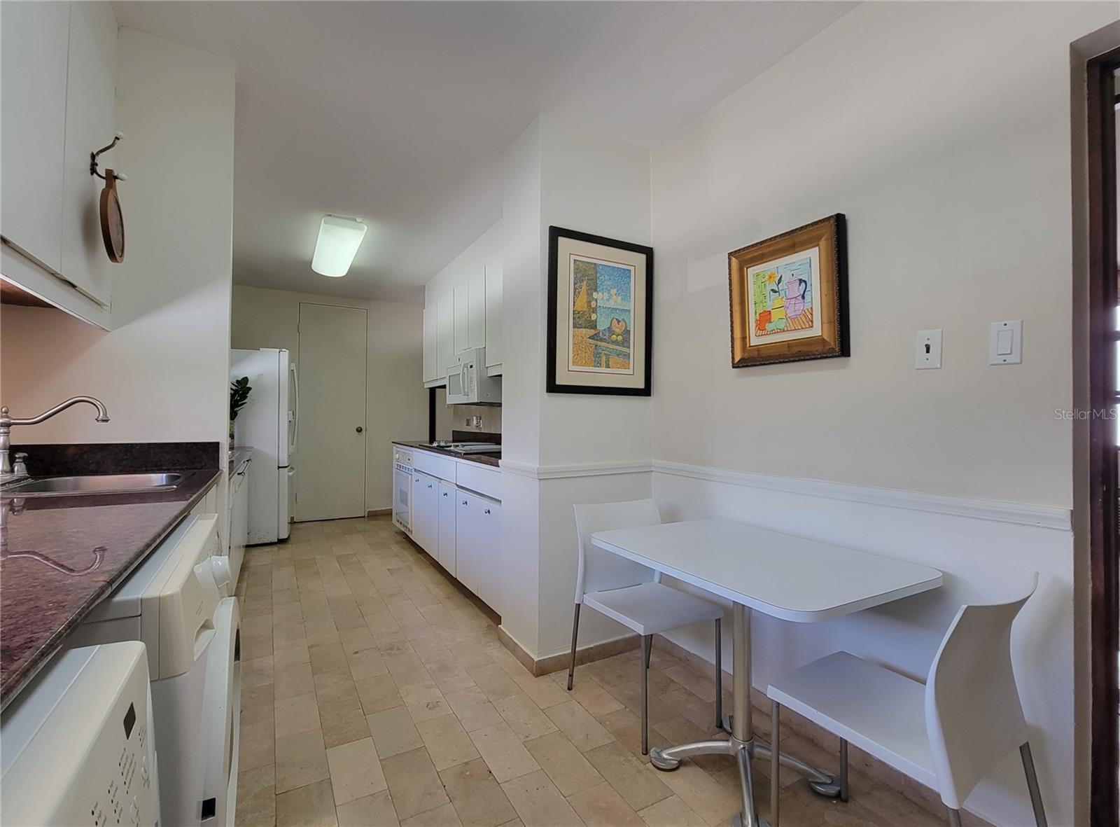 7 CANDINA ST #201