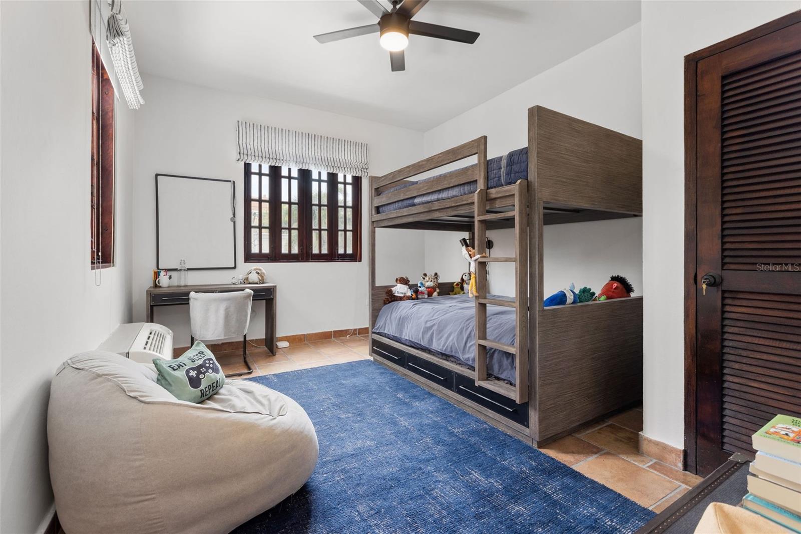1151 MAGDALENA AVE