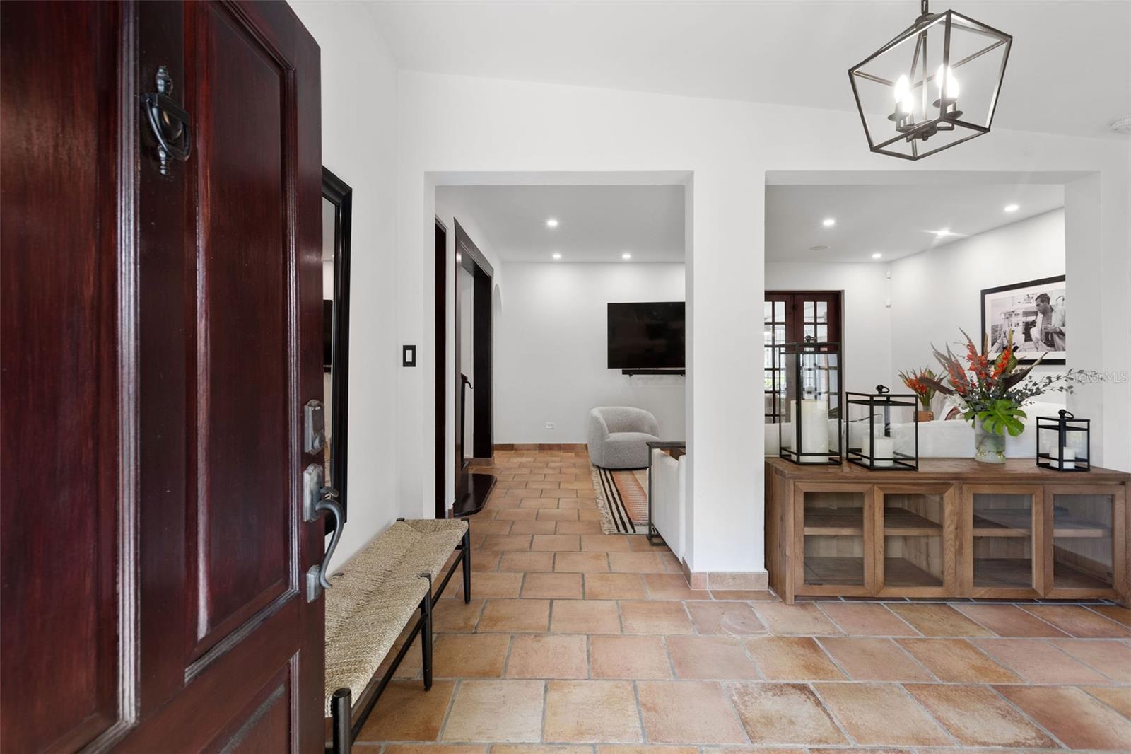 1151 MAGDALENA AVE