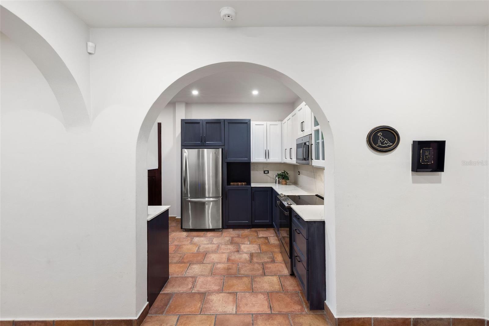 1151 MAGDALENA AVE