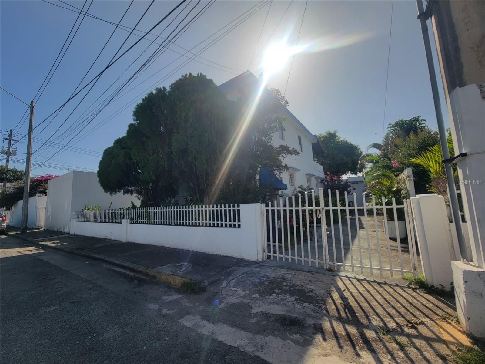 53 GERTRUDIS ST