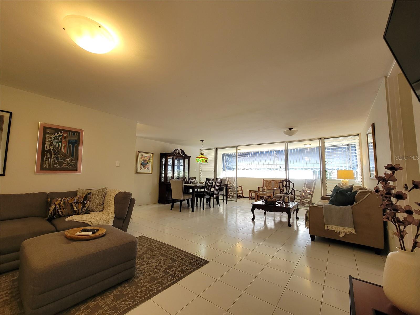 76 KING´S COURT ST #103