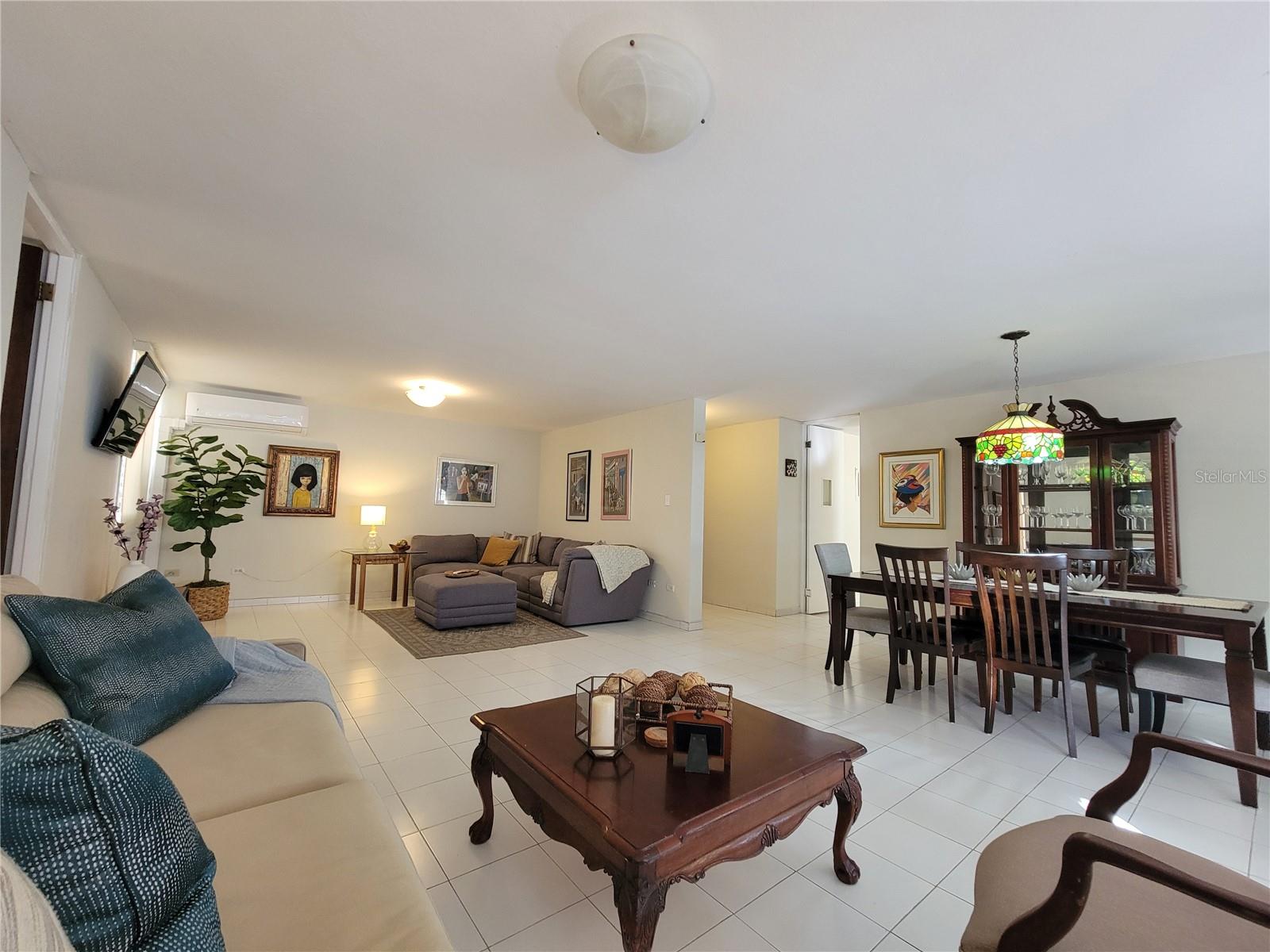 76 KING´S COURT ST #103