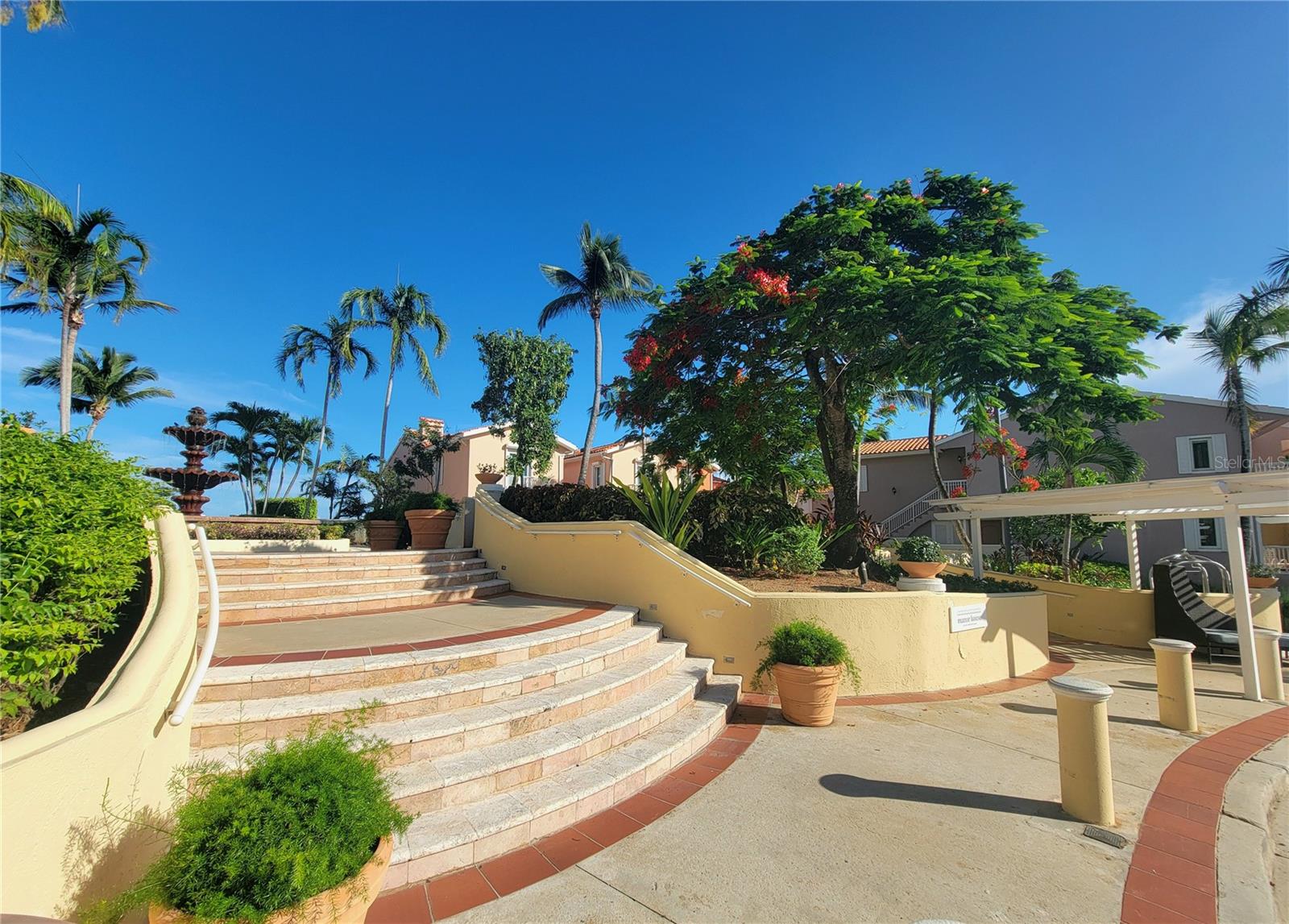 1000 EL CONQUISTADOR AVE #5180