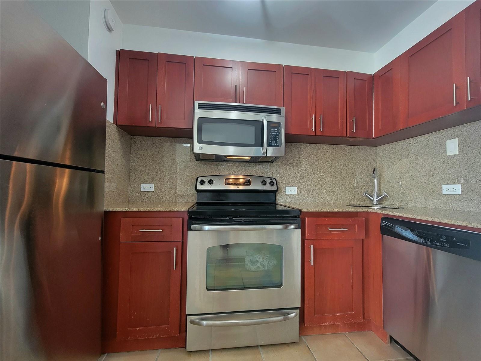 1000 EL CONQUISTADOR AVE #5180