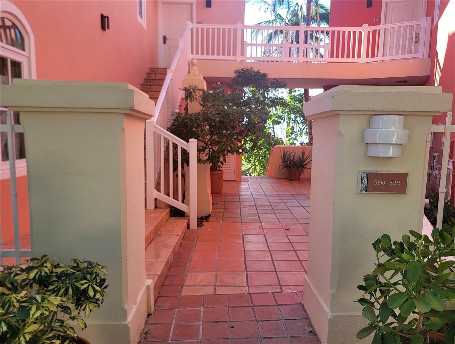 1000 EL CONQUISTADOR AVE #5180