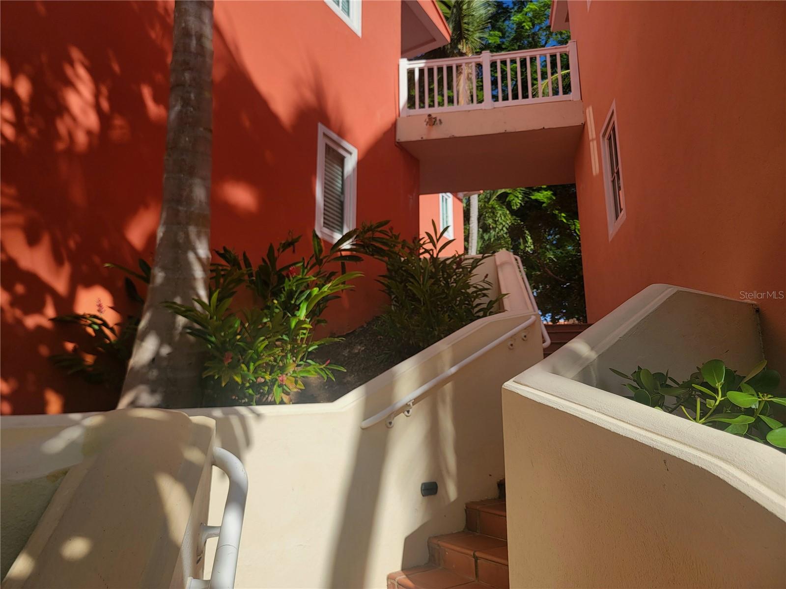 1000 EL CONQUISTADOR AVE #5180