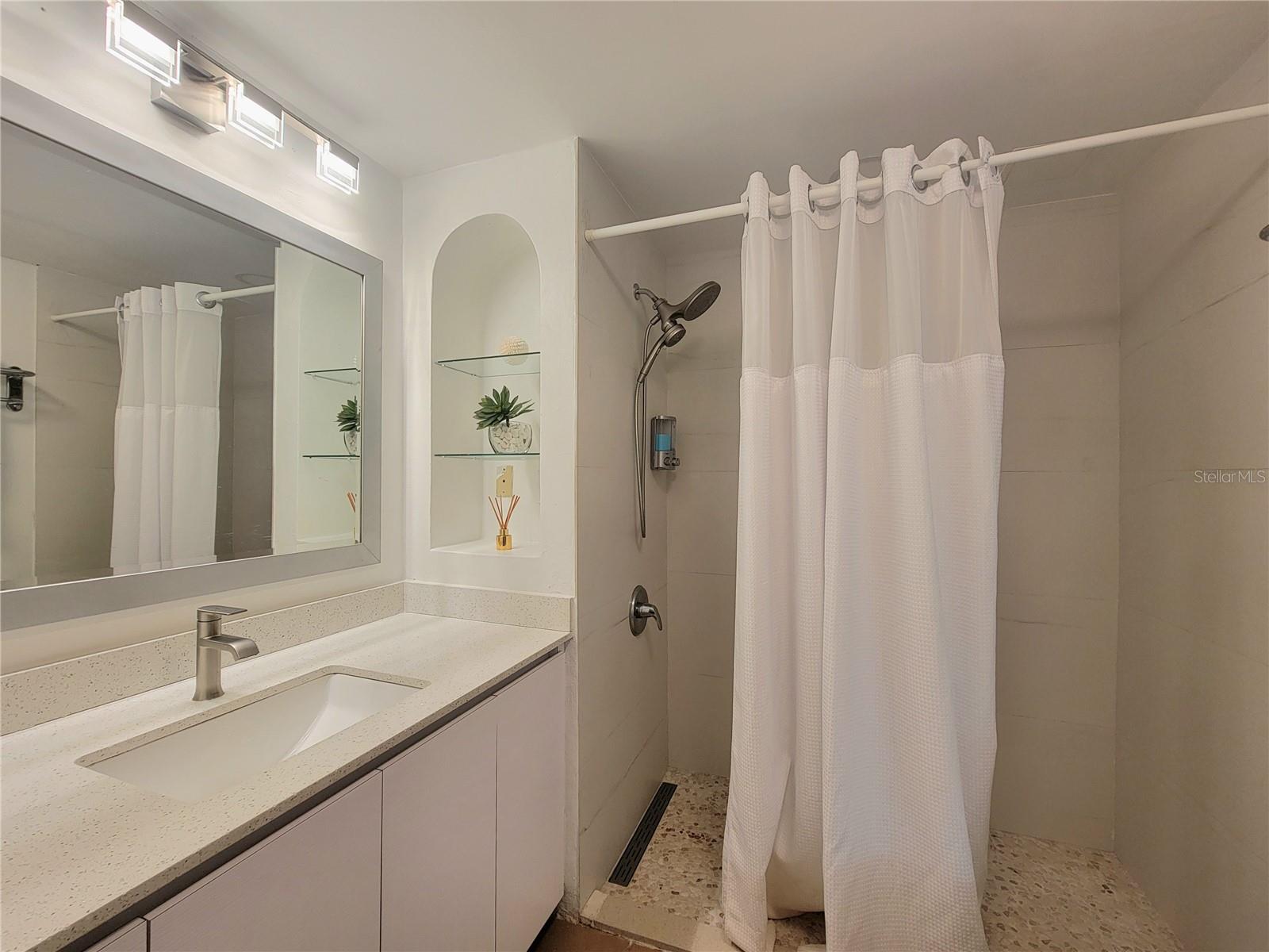 1000 EL CONQUISTADOR AVE #5180